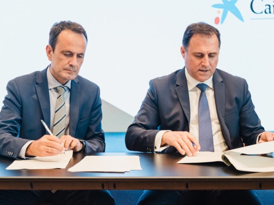 FRECOM y CaixaBank amplían su relación con la firma de un convenio de colaboración 6 FRECOM