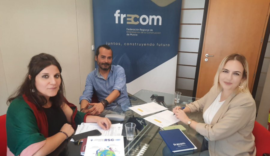 FRECOM y Columbares promueven la responsabilidad social corporativa y la colaboración empresarial en el tercer sector 16 FRECOM