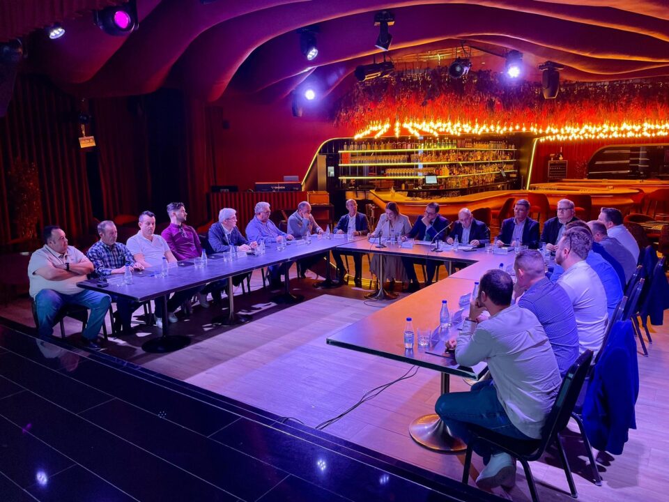 La asociación de pintores reivindica recuperar la figura del aprendiz en su Asamblea 2024 40 FRECOM