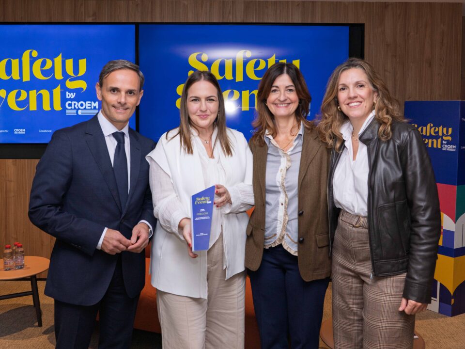FRECOM recibe el Premio Safety Event de CROEM por su campaña “Un Minuto Informado, Una Vida Protegida” 23 FRECOM