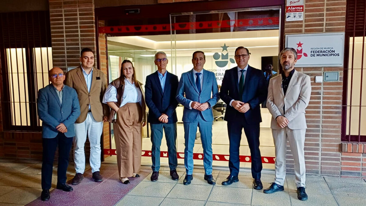 FRECOM refuerza la colaboración con la Federación de Municipios para impulsar la eficiencia administrativa y el desarrollo local 2 FRECOM