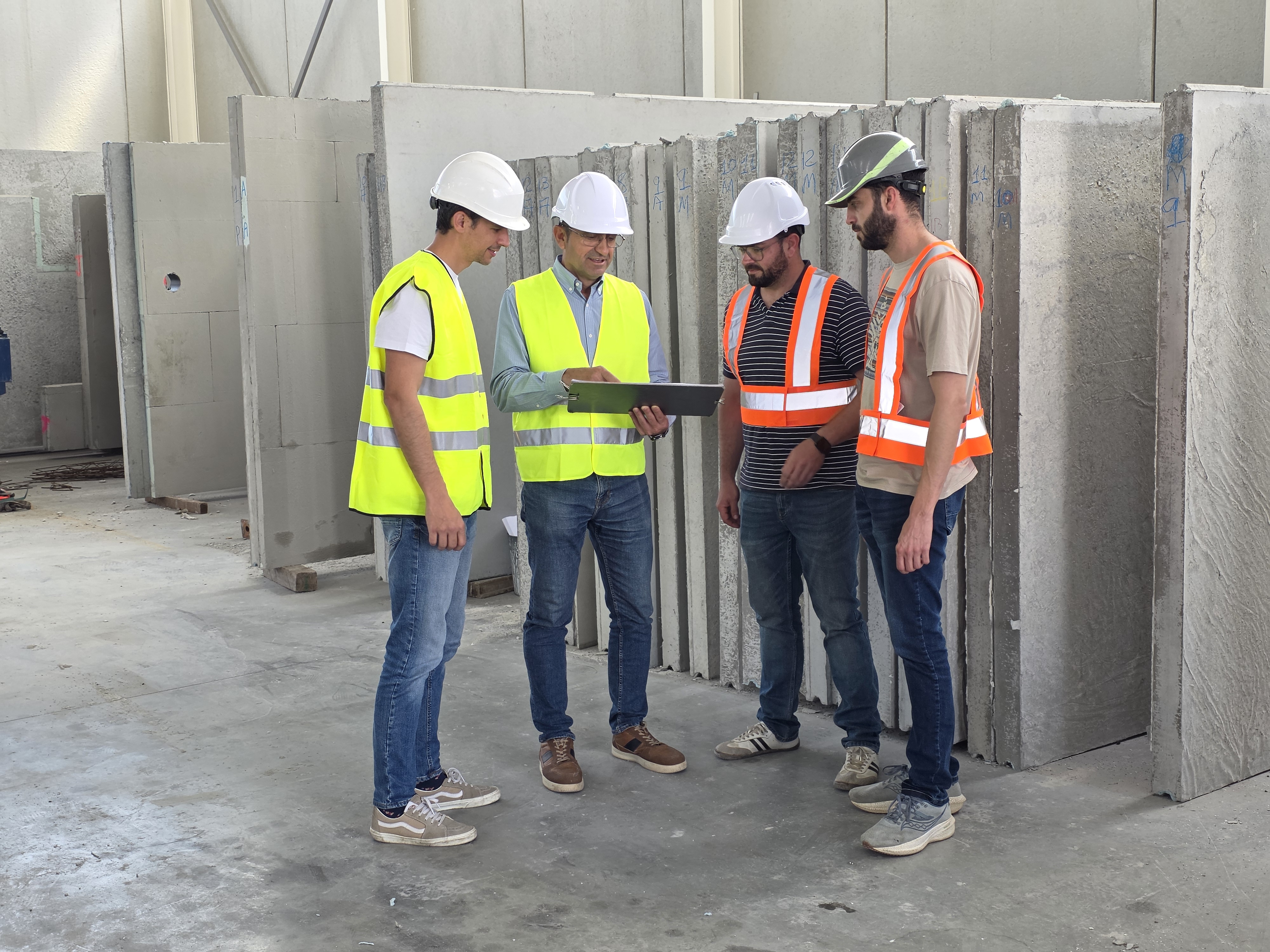 La empresa lorquina Casas Mundejo, expondrá en París su innovadora forma de fabricar casas 20 FRECOM La empresa lorquina Casas Mundejo, expondrá en París su innovadora forma de fabricar casas 20 FRECOM