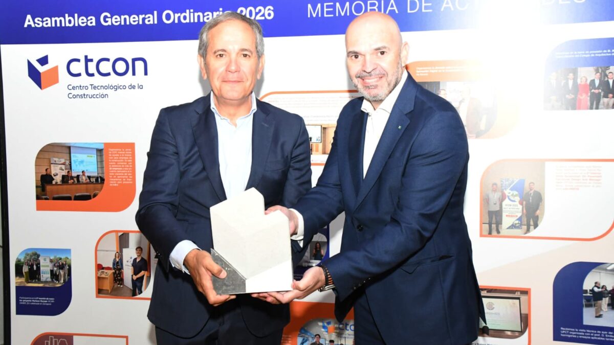 Juan Luis Porrúa, director de Cementos La Cruz, nuevo presidente del CTCON 2 FRECOM