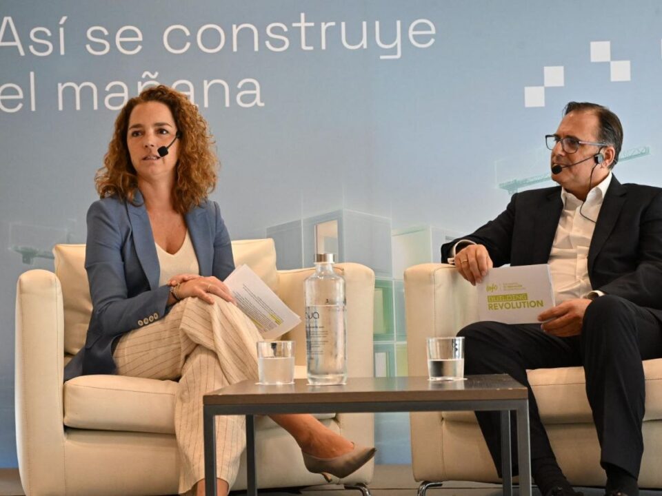 Building Revolution apunta a un modelo de construcción basado en fábricas, montaje en obra y datos 8 FRECOM