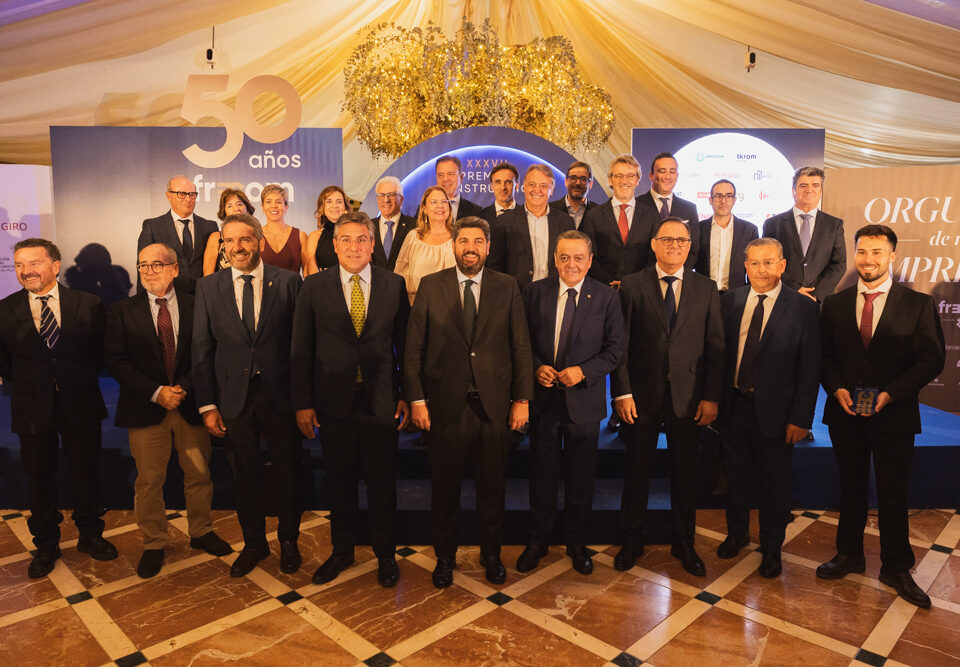 FRECOM celebra 50 años de unidad empresarial reivindicando a la construcción como parte de la solución al problema de la vivienda 20 FRECOM FRECOM celebra 50 años de unidad empresarial reivindicando a la construcción como parte de la solución al problema de la vivienda 20 FRECOM